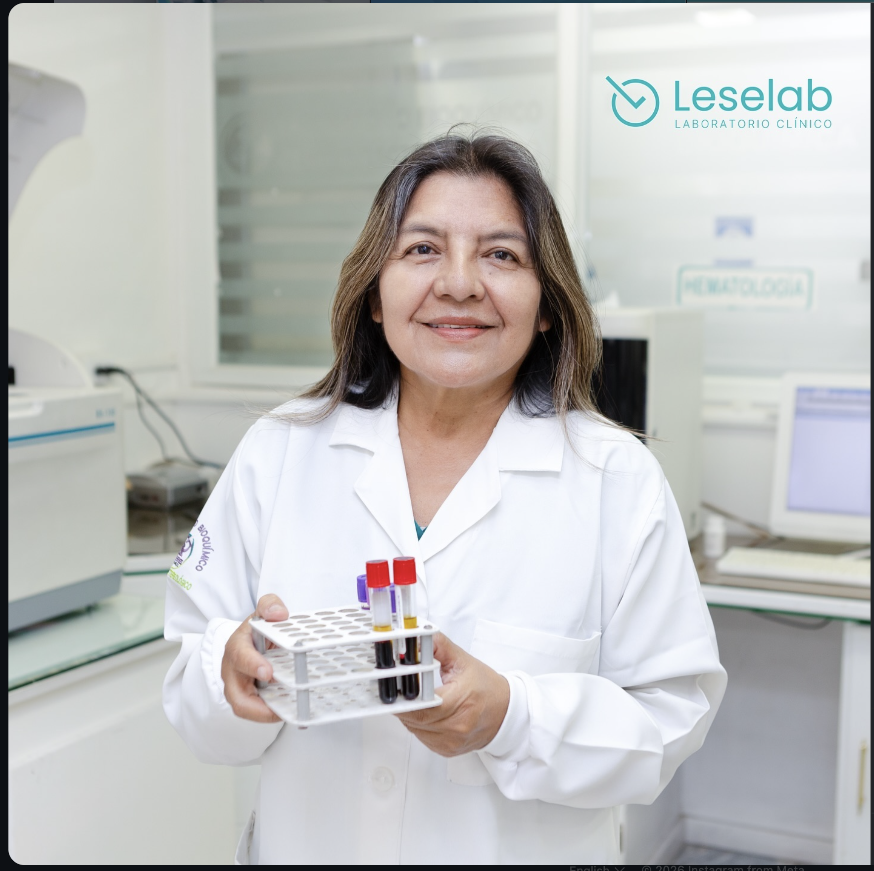 Elena en el laboratorio clínico de LeseLab
